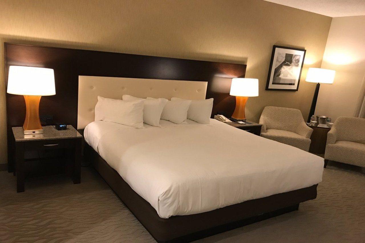 Hotel Hilton Oakland Airport Exterior foto