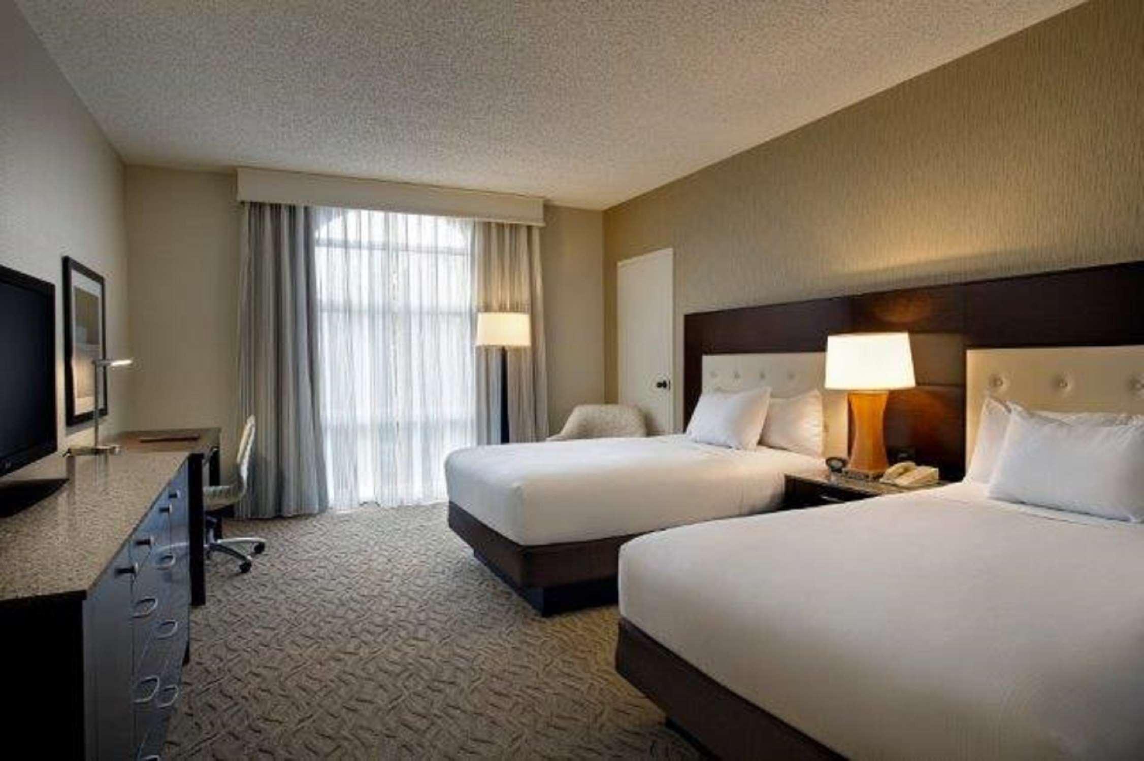 Hotel Hilton Oakland Airport Exterior foto