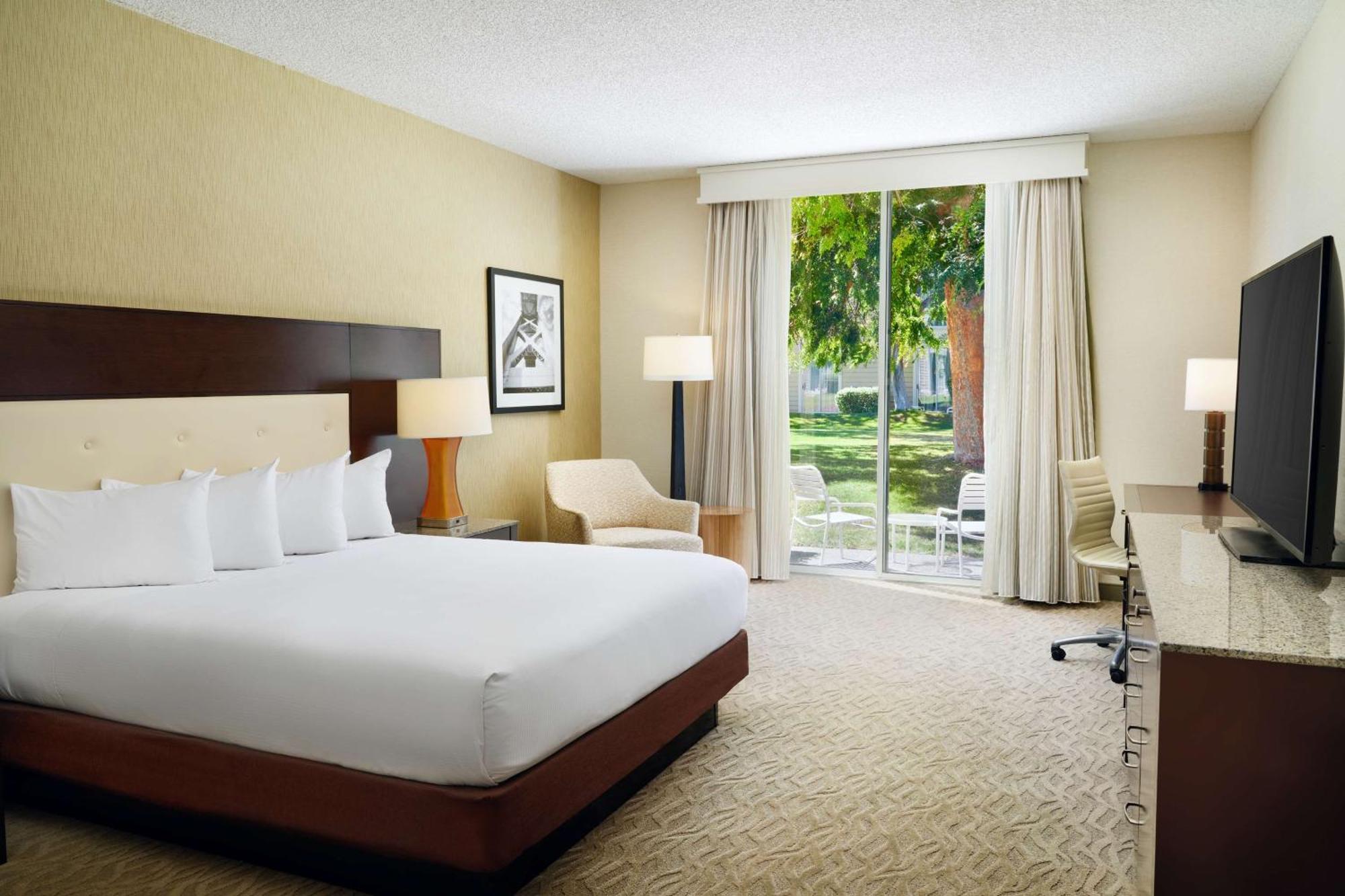 Hotel Hilton Oakland Airport Exterior foto